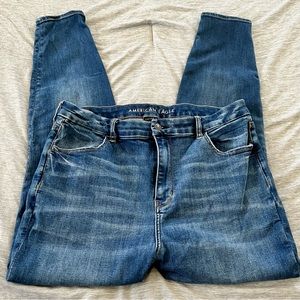 Women’s American Eagle Skinny Jeans Size 16